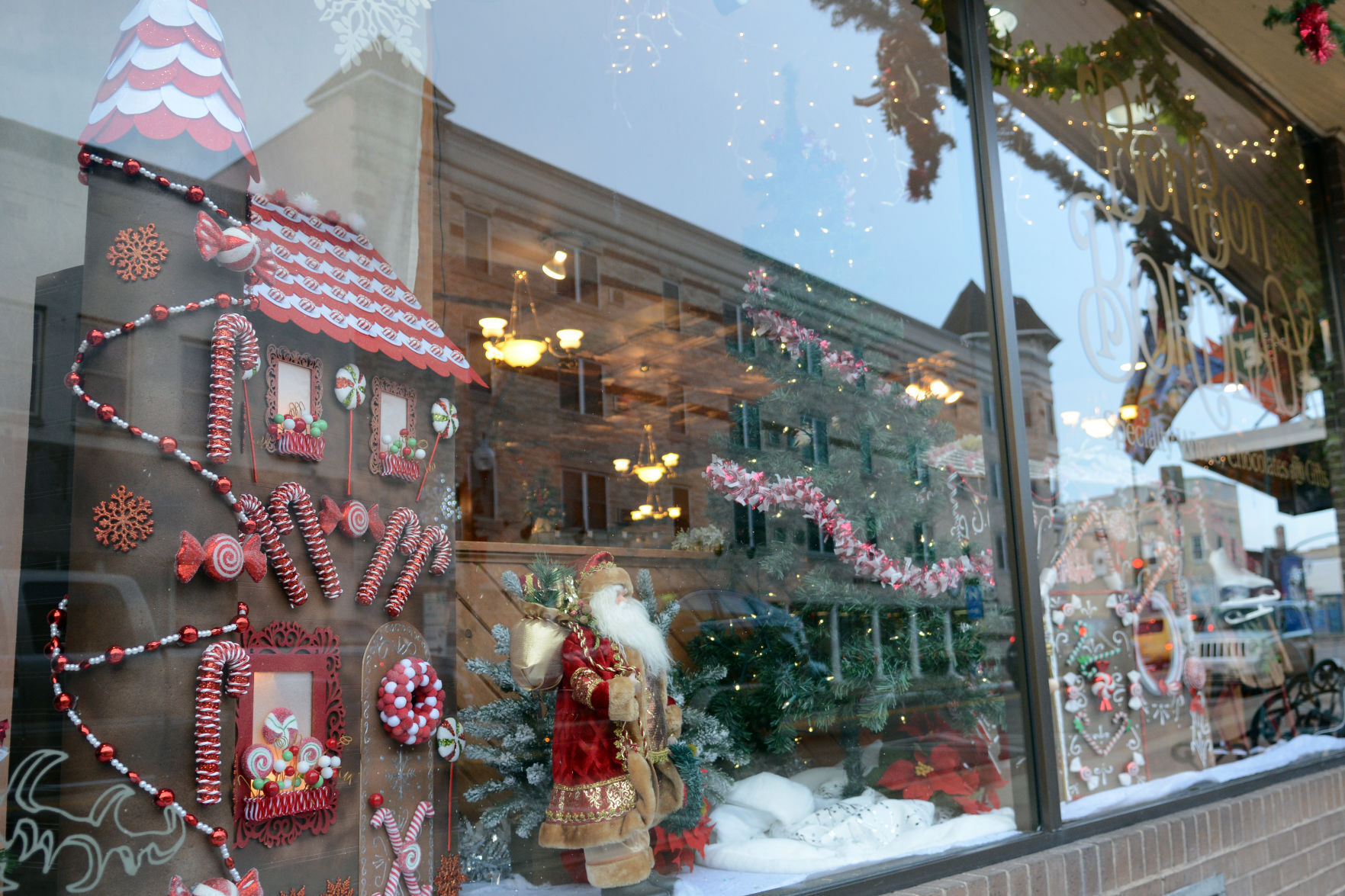 Portage shop windows, Dec. 18, 2020